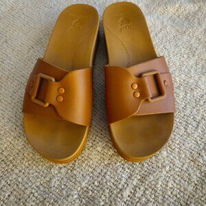 Reef platform sandals slides- like new